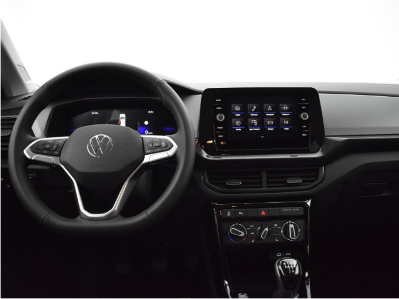 Volkswagen T-Cross Life Edition 1.0 TSI 95 pk 5 versn. Hand · Achteruitrijcamera · draadloze telefoonlader · MEGA Sale