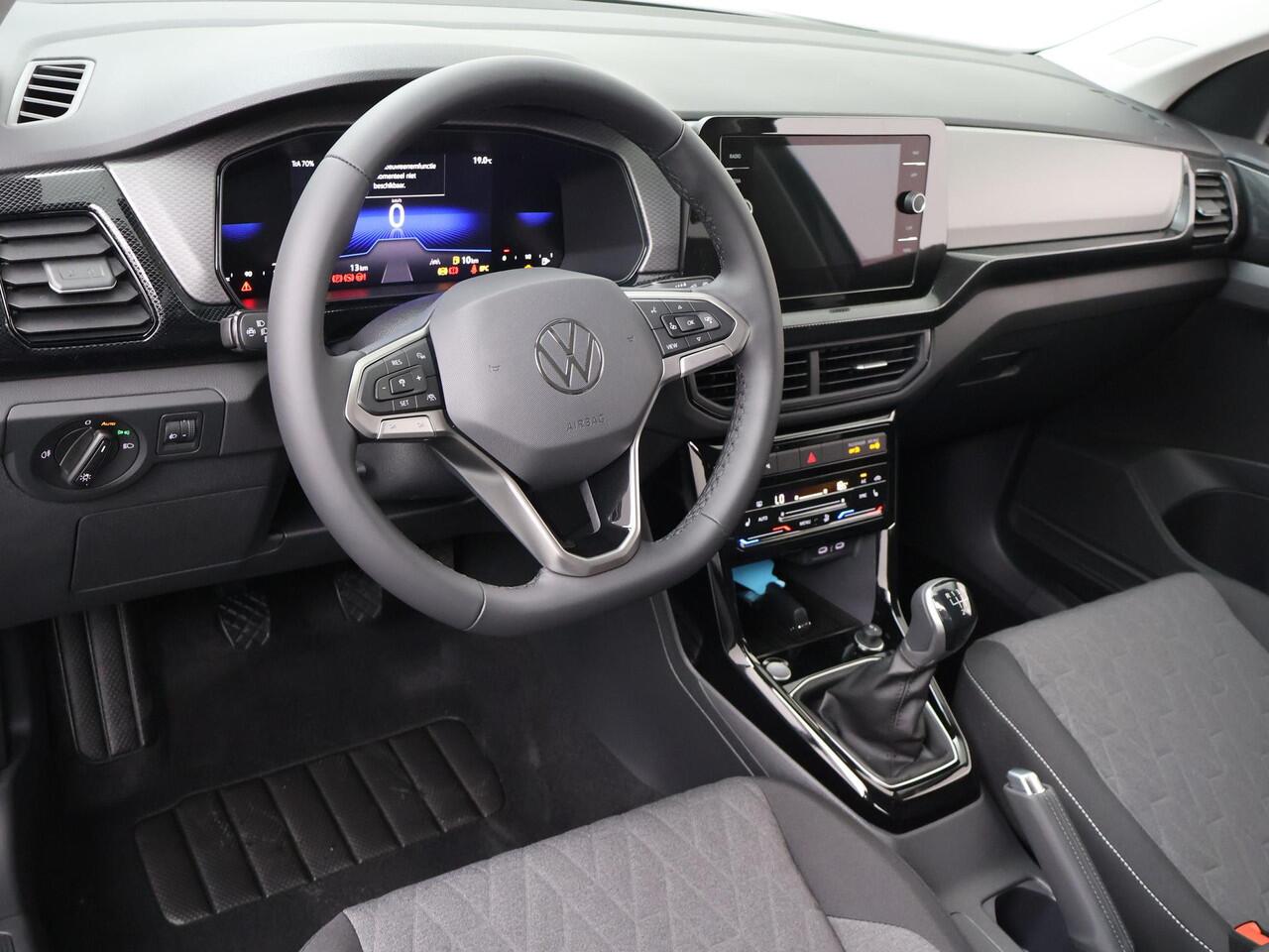 Volkswagen T-Cross Life Edition 1.0 70 kW / 95 pk TSI SUV 5 versn. Ha | Trekhaak afneembaar | Climatronic |