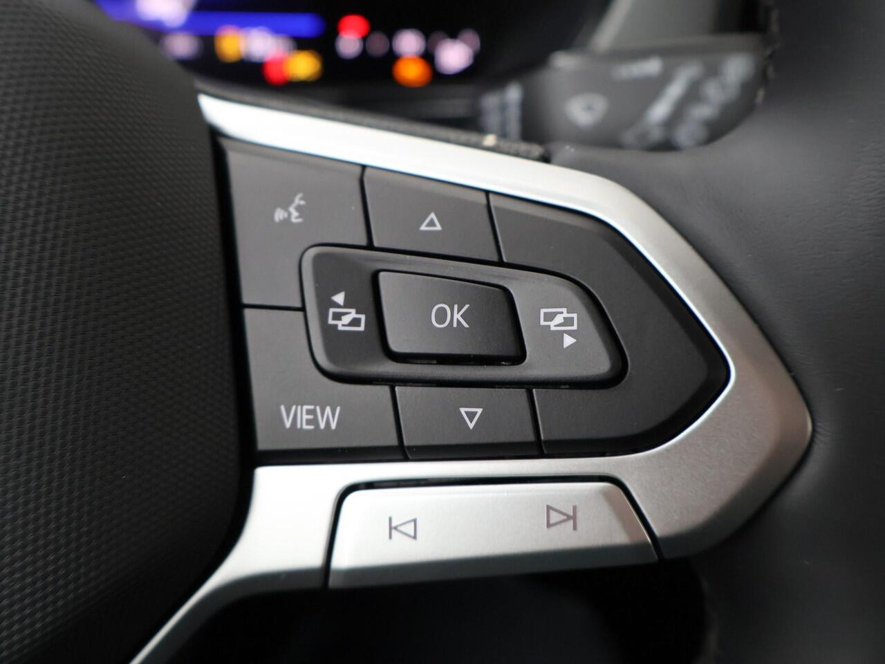 Volkswagen T-Cross Life Edition 1.0 70 kW / 95 pk TSI SUV 5 versn. Ha nd