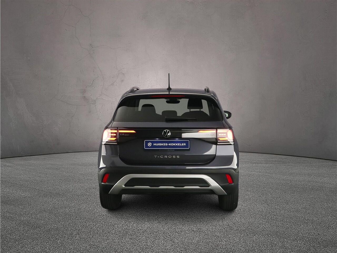 Volkswagen T-Cross Life Edition 1.0 TSI 115pk DSG Automaat Adaptive cruise control, Achteruitrijcamera, Stoelverwarming, Parkeersensoren, LED koplampen, App connect