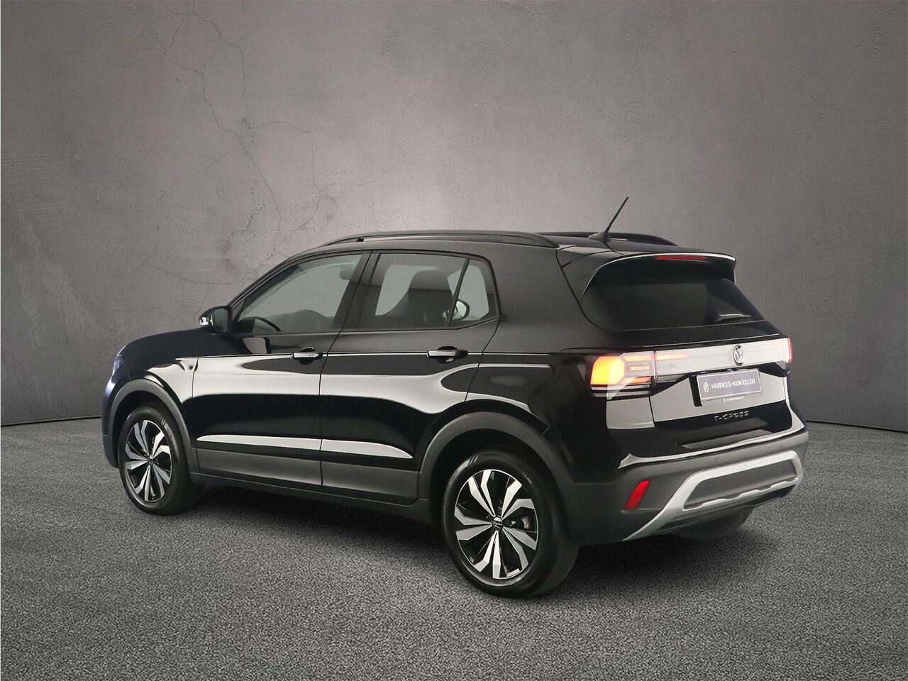 Volkswagen T-Cross Life Edition 1.0 TSI 115pk DSG Automaat Adaptive cruise control, Achteruitrijcamera, LED koplampen, Stoelverwarming, App connect, Parkeersensoren, Airco