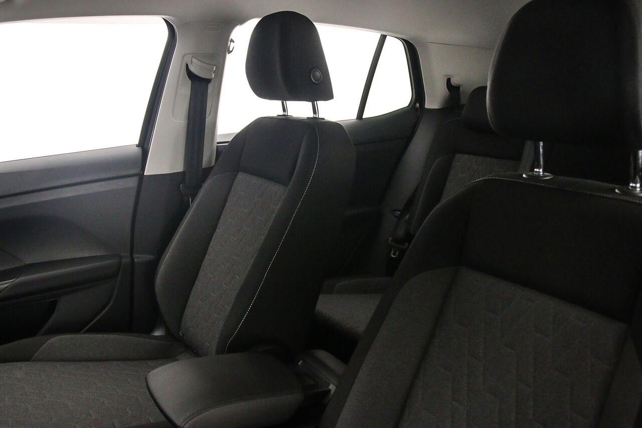 Volkswagen T-Cross Life Edition 1.0 TSI 115pk DSG Automaat Adaptive cruise control, Achteruitrijcamera, LED koplampen, Stoelverwarming, App connect, Parkeersensoren, Airco