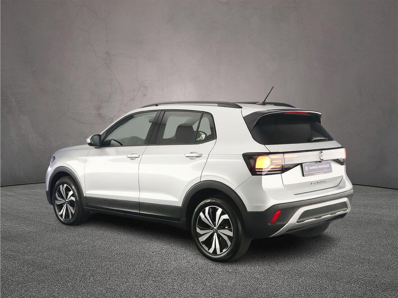 Volkswagen T-Cross Life Edition 1.0 TSI 115pk DSG Automaat Adaptive cruise control, Achteruitrijcamera, Stoelverwarming, Parkeersensoren, App connect, LED koplampen, Airco