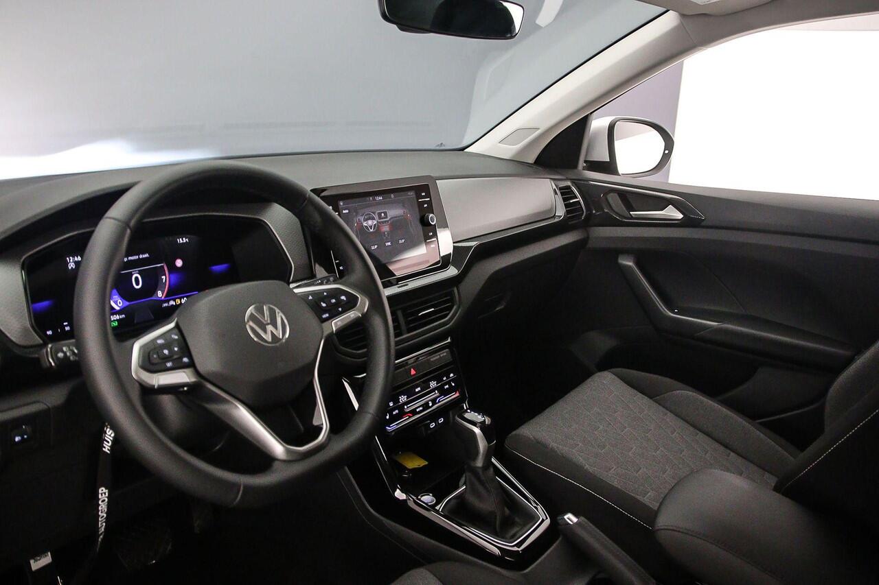 Volkswagen T-Cross Life Edition 1.0 TSI 115pk DSG Automaat Adaptive cruise control, Achteruitrijcamera, Stoelverwarming, Parkeersensoren, App connect, LED koplampen, Airco