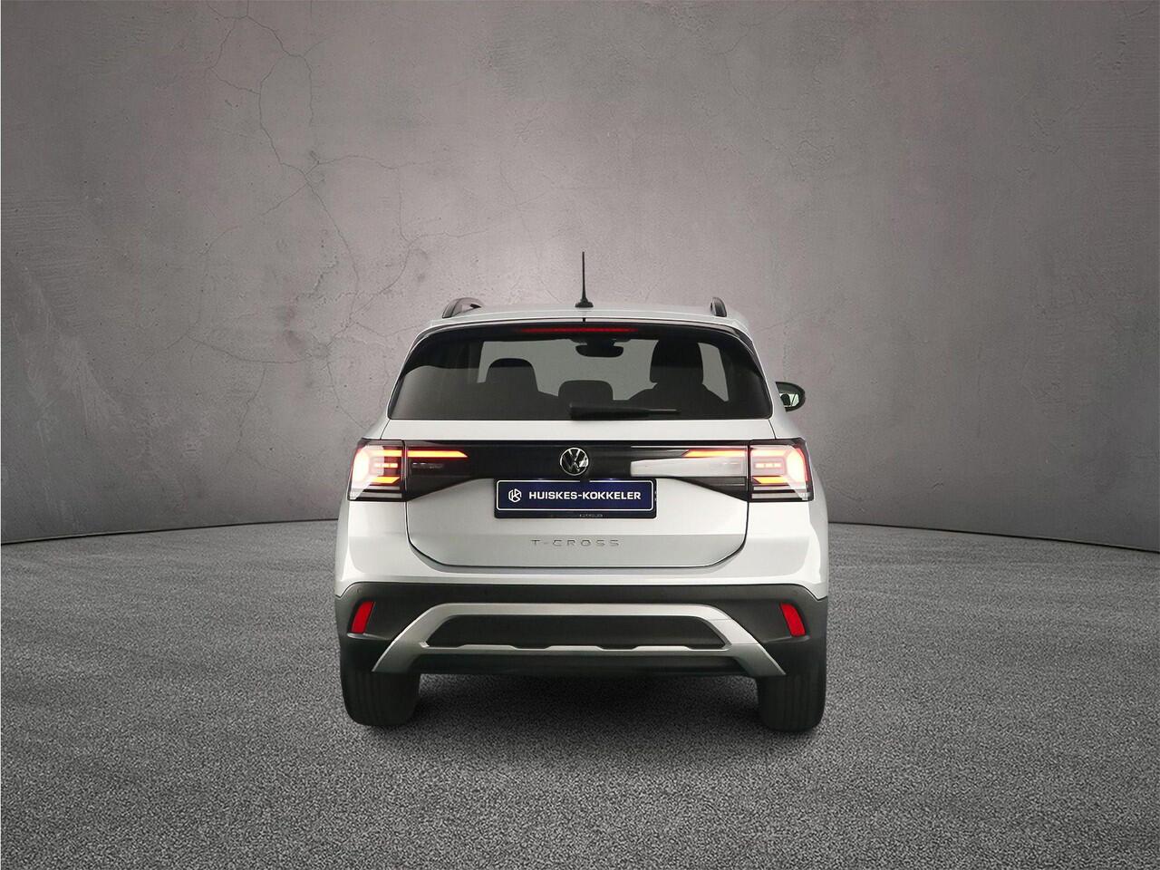 Volkswagen T-Cross Life Edition 1.0 TSI 115pk DSG Automaat Adaptive cruise control, Achteruitrijcamera, Stoelverwarming, Parkeersensoren, App connect, LED koplampen, Airco