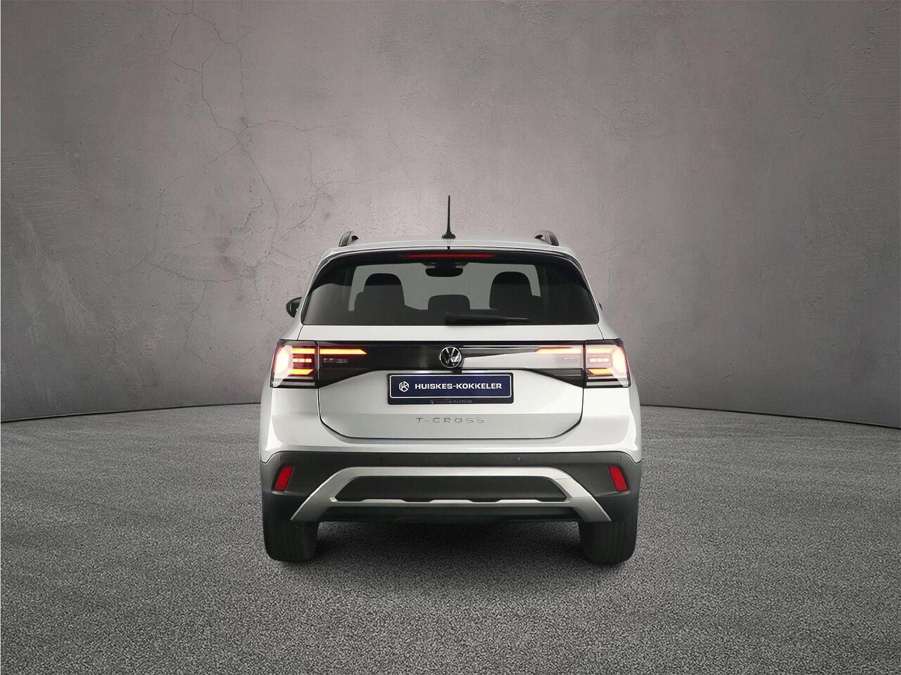 Volkswagen T-Cross Life Edition 1.0 TSI 115pk DSG Automaat Adaptive cruise control, Achteruitrijcamera, Stoelverwarming, LED koplampen, App connect, Parkeersensoren