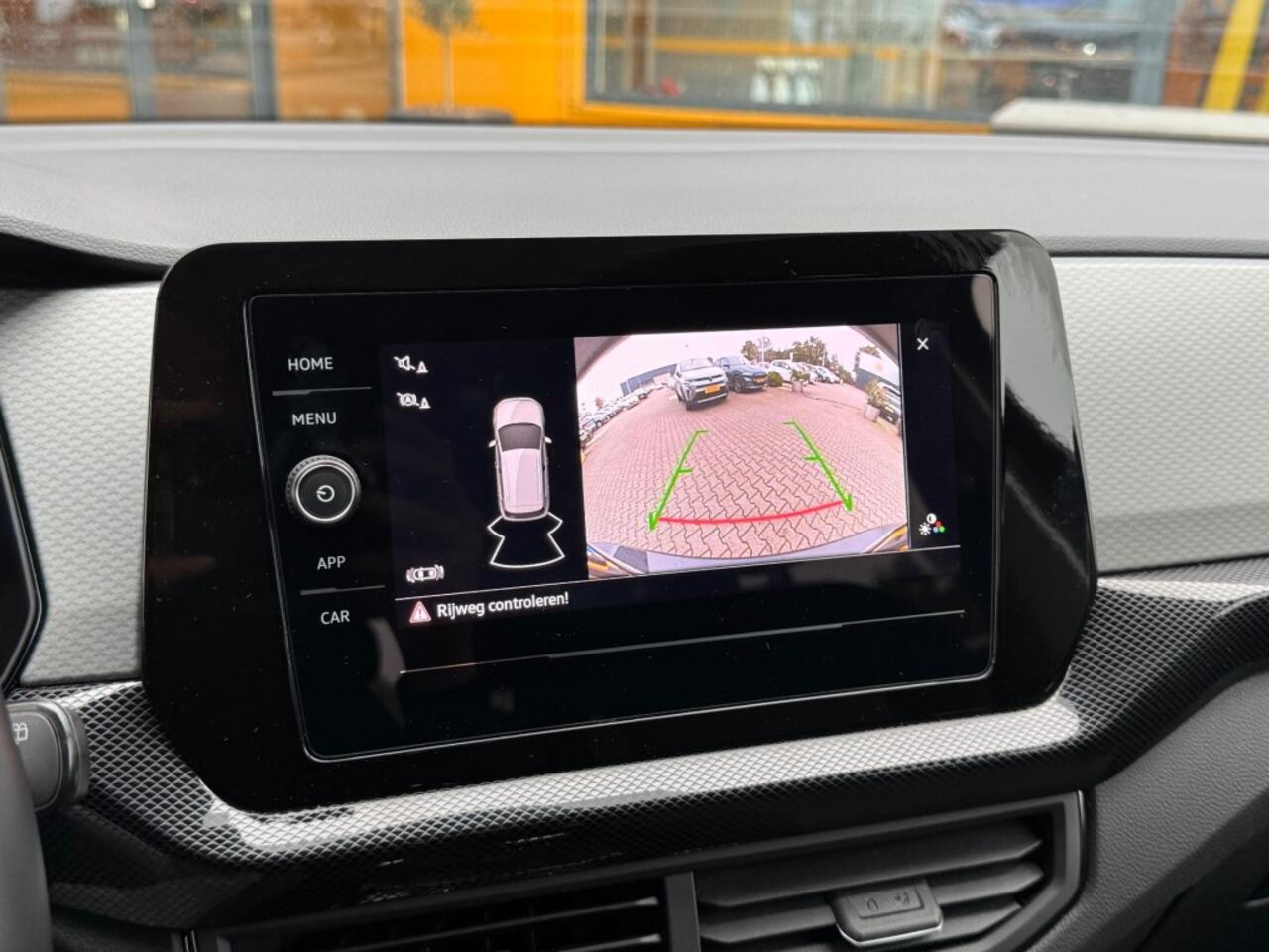 Volkswagen T-Cross 1.0 TSI 115 pk DSG Life Edition - Navi/Apple/Android - camera