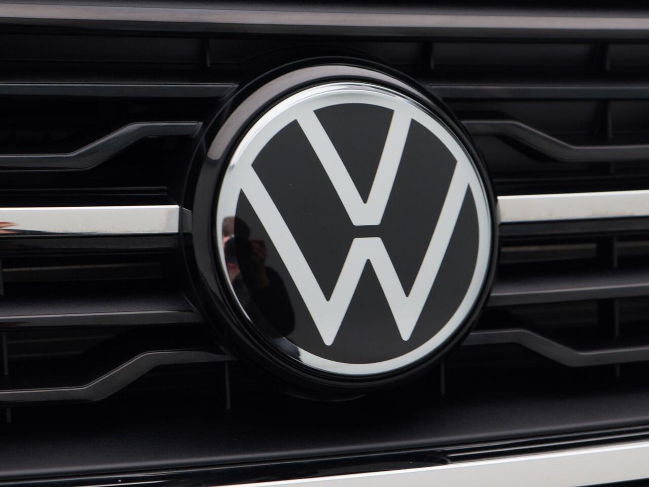 Volkswagen T-Cross Life Edition 1.0 TSI 116 pk | Stoelverwarming | Digitale Cockpit Pro | Camera | Travel Assist |