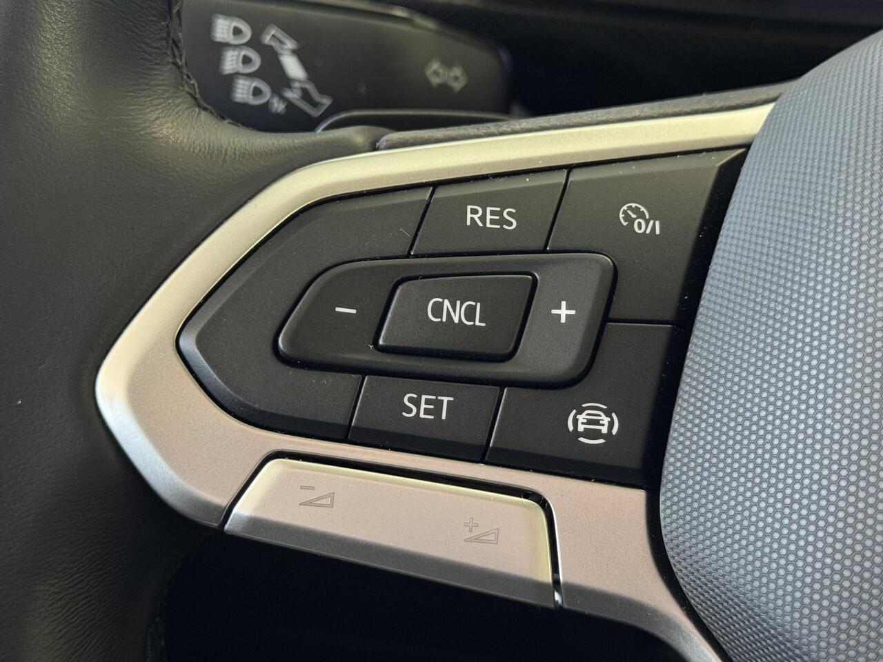 Volkswagen T-Cross 1.0 TSI Life | ¤ 1.000 INRUILPREMIE | Automaat | PDC Voor + Achter | Airco | Voorstoelen verwarmd | Limiter | Carplay ( Vestiging - Vianen )