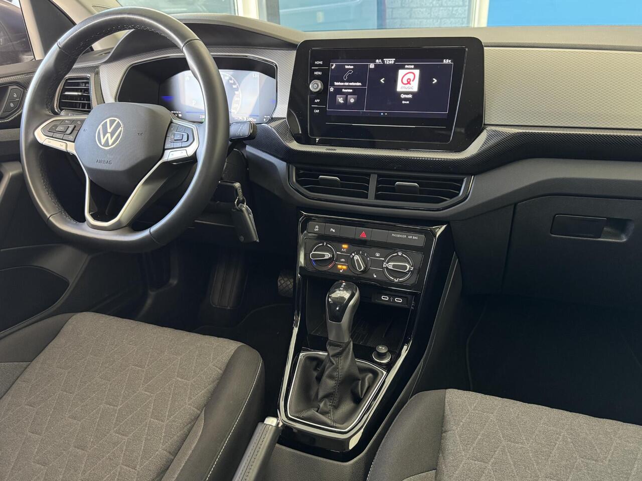 Volkswagen T-Cross 1.0 TSI Life | ¤ 1.000 INRUILPREMIE | Automaat | PDC Voor + Achter | Airco | Voorstoelen verwarmd | Limiter | Carplay ( Vestiging - Vianen )