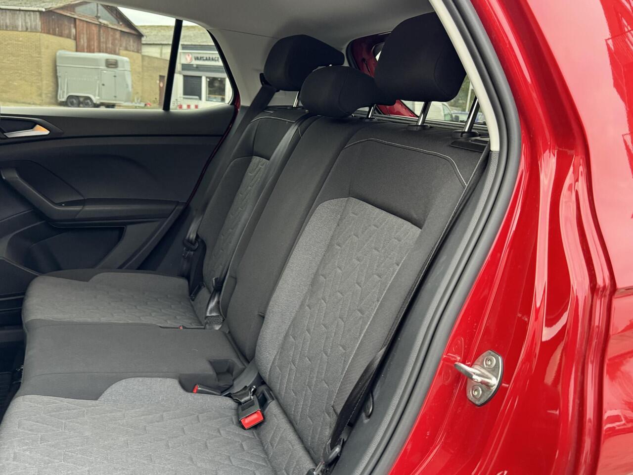 Volkswagen T-Cross 1.0 TSI Life Edition 115pk automaat | Camera | App-Navi | 17LM