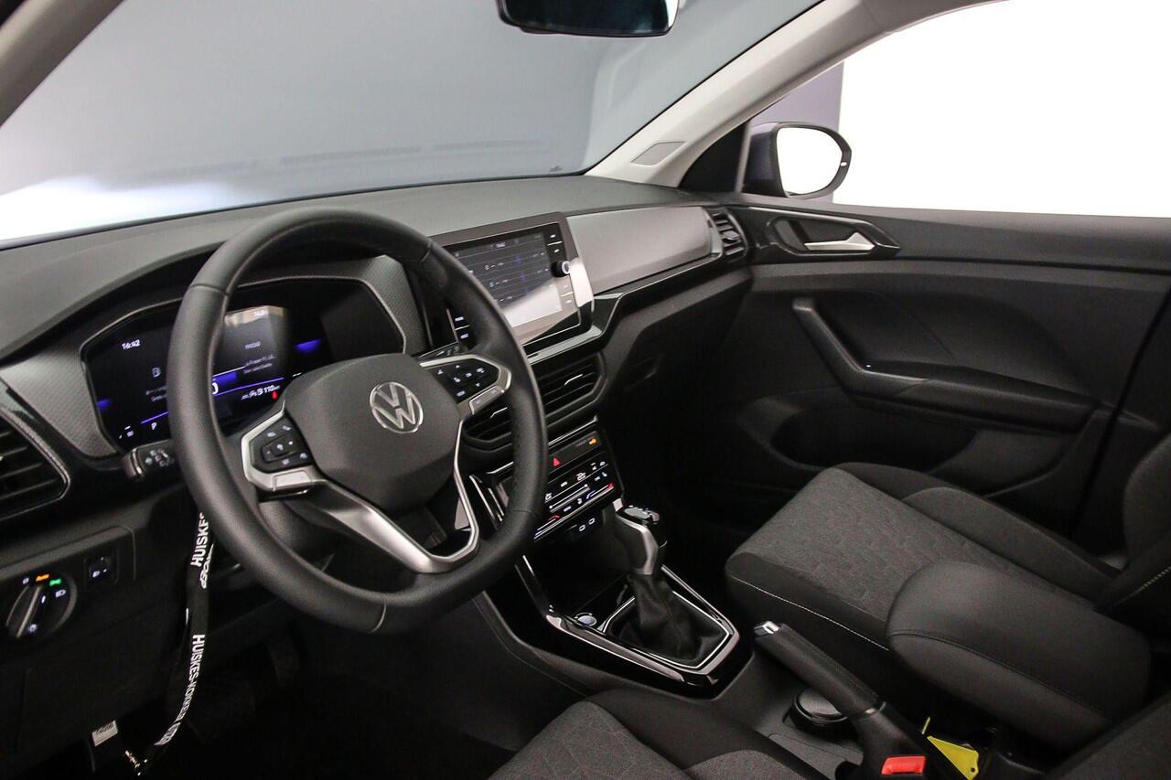 Volkswagen T-Cross Life Edition 1.0 TSI 115pk DSG Automaat Adaptive cruise control, Achteruitrijcamera, Parkeersensoren, Stoelverwarming, Airco, LED koplampen, App connect
