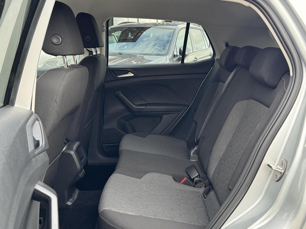 Volkswagen T-Cross 1.0 TSI Life Edition 115pk automaat | Camera | App-Navi | 17LM