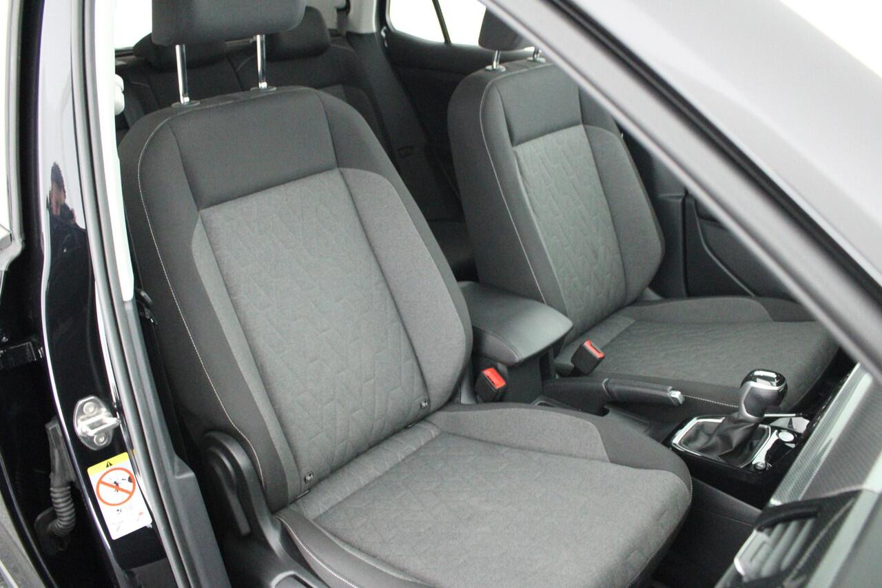 Volkswagen T-Cross 1.0 TSI 116pk DSG Life Edition IQ Light Stoelverwarming Camera Keyless Virtual Cockpit App-Connect