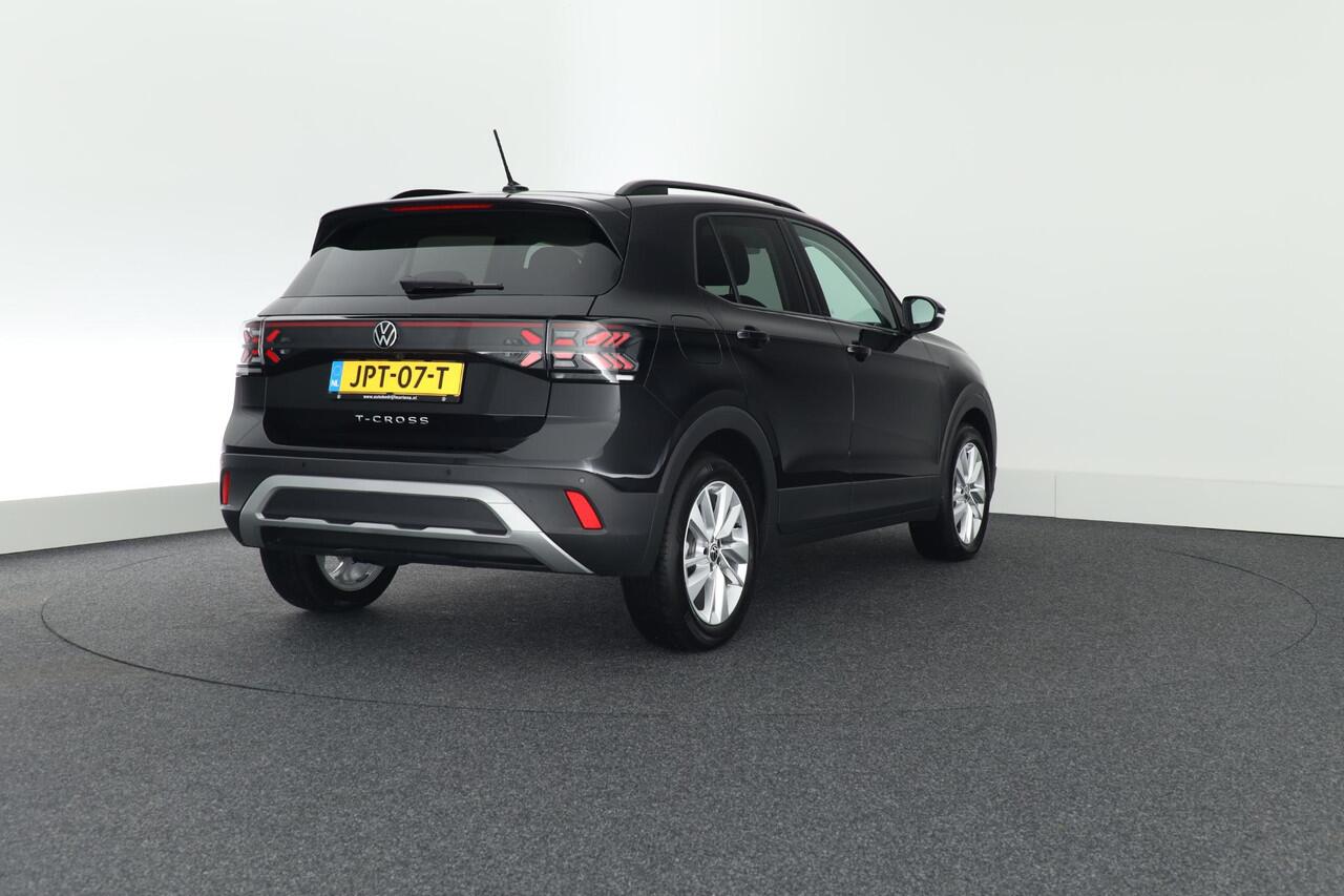 Volkswagen T-Cross 1.0 TSI 116pk DSG Life Edition IQ Light Stoelverwarming Camera Keyless Virtual Cockpit App-Connect