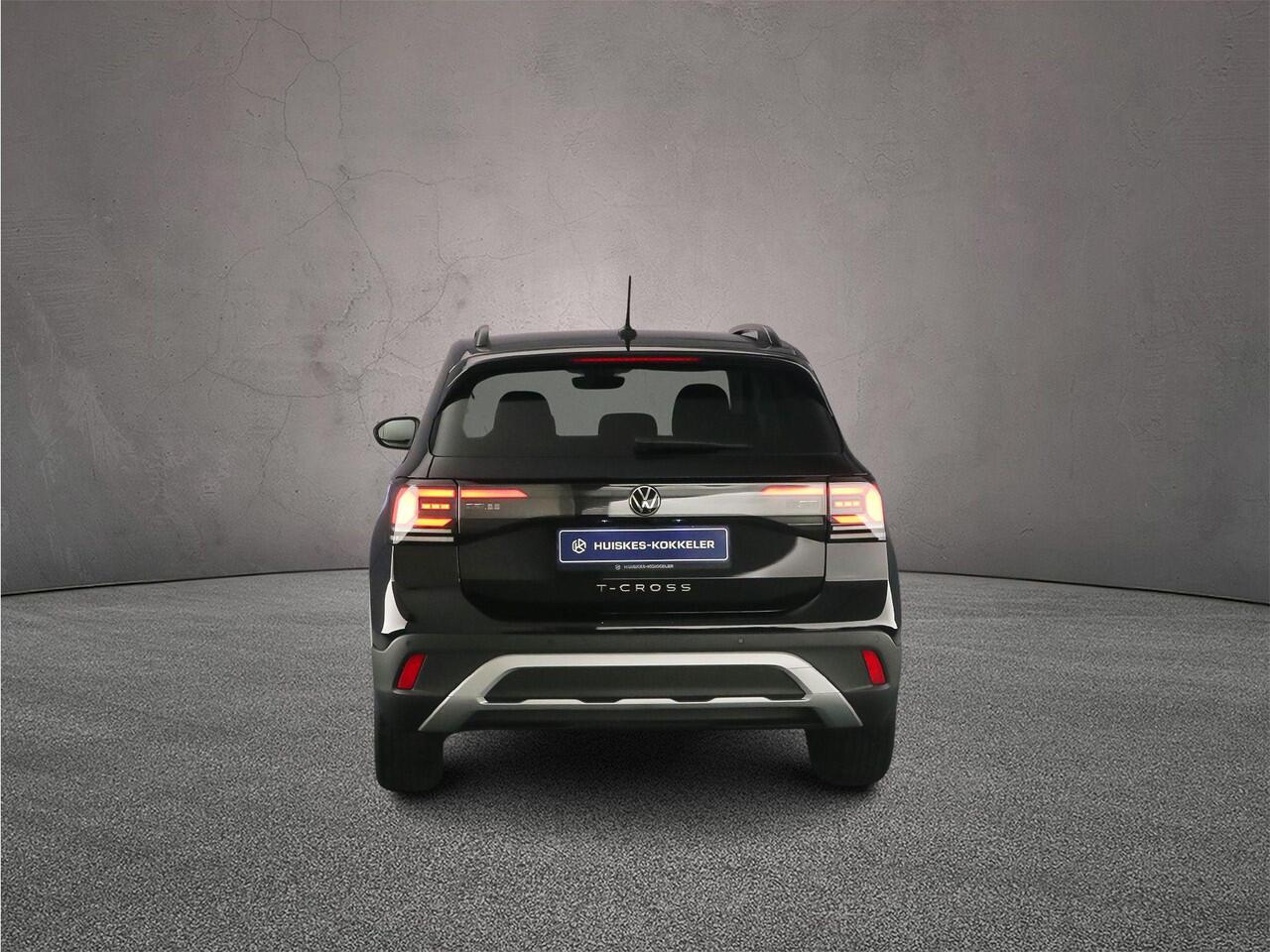 Volkswagen T-Cross Life Edition 1.0 TSI 115pk DSG Automaat Adaptive cruise control, Achteruitrijcamera, Stoelverwarming, Parkeersensoren, LED koplampen, App connect