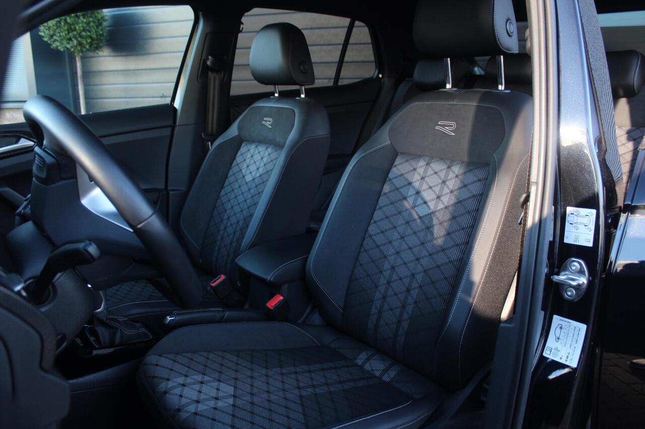 Volkswagen T-Cross 1.5 TSI R-Line Edition | Trekhaak | Stoelverwarming | Adaptieve cruise control | Nette auto
