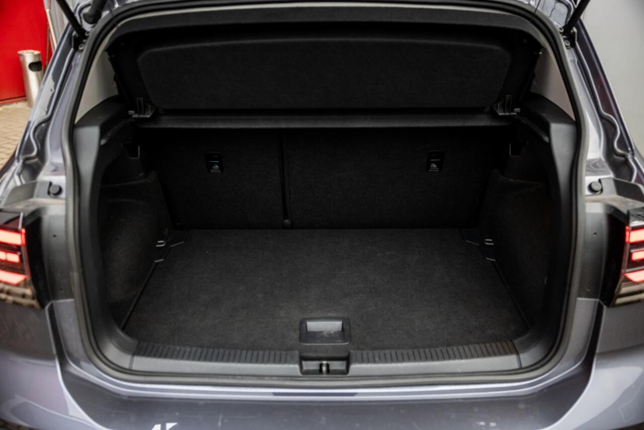 Volkswagen T-Cross 1.0 TSI 85 kW Life | CarPlay | Stoelverwarming |