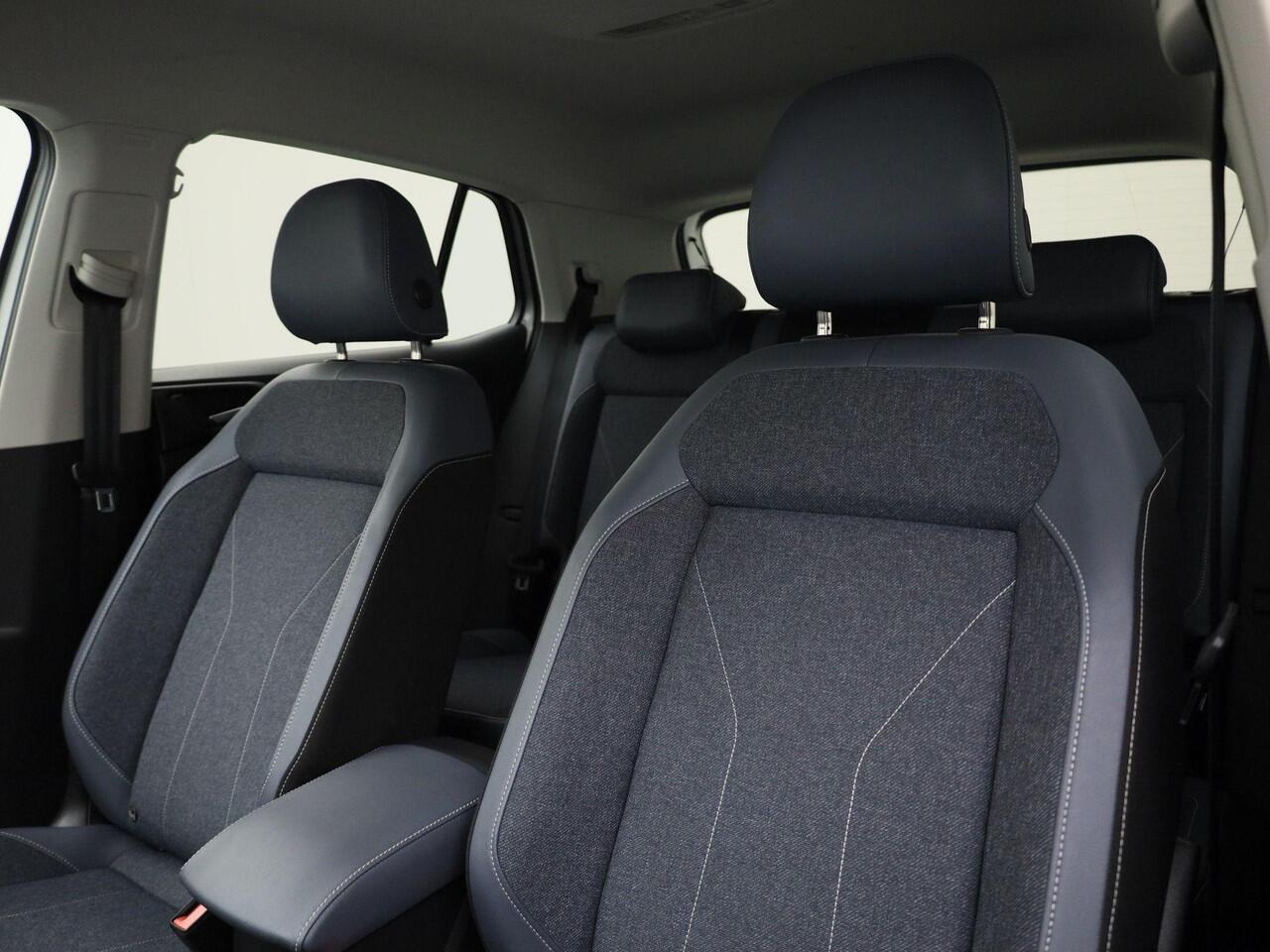 Volkswagen T-Cross 1.0TSI/116PK Style DSG · Camera · Apple/Android Car Play · Navigatie · Stoelverwarming · Garantie t/m 19-12-2026