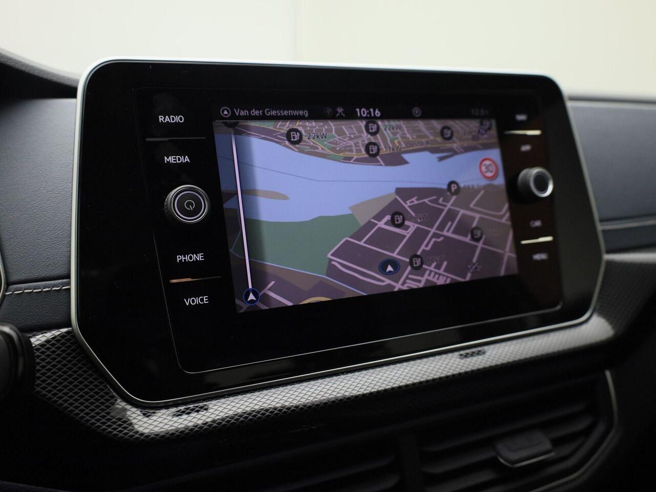 Volkswagen T-Cross 1.0TSI/116PK Style DSG · Camera · Apple/Android Car Play · Navigatie · Stoelverwarming · Garantie t/m 19-12-2026