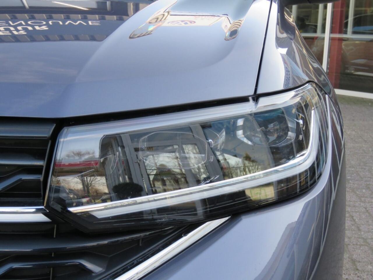 Volkswagen T-Cross 1.5 TSI 150pk R-LINE DSG-aut. / Trekhaak / IQ Light / Camera / FABRIEKS garantie