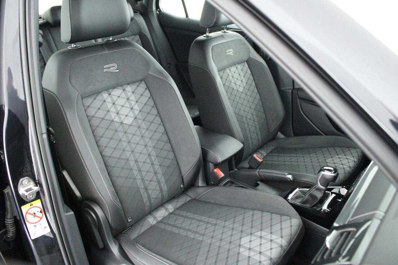 Volkswagen T-Cross 1.0 TSI 116pk DSG R-Line Camera Stoelverwarming Virtual Cockpit Navigatie