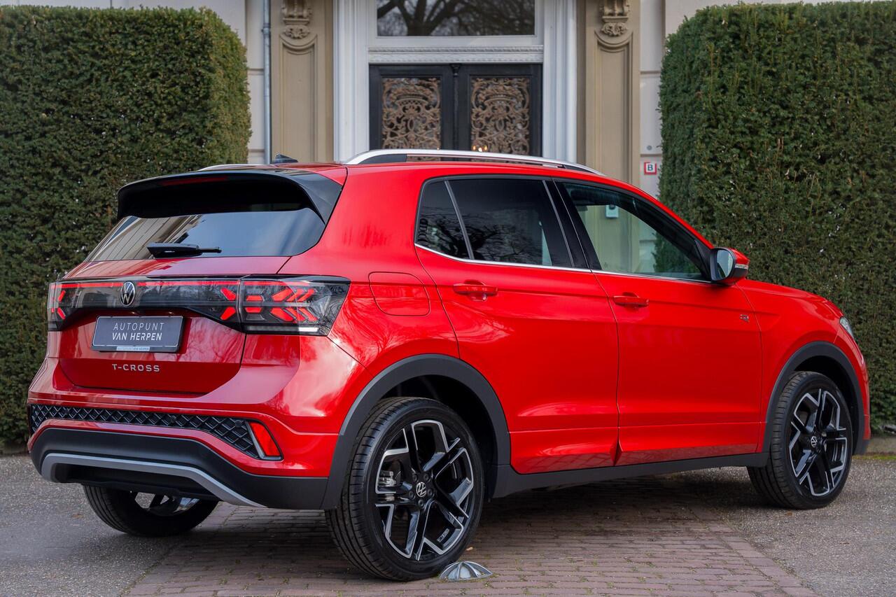 Volkswagen T-Cross 1.5 TSI R-Line Business TREKHAAK | CAMERA | KEYLESS | CARPLAY | ADAPTIVE | IQ LIGHTS