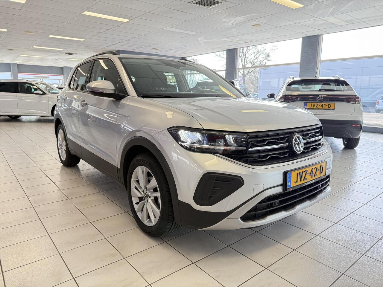 Volkswagen T-Cross 1.0 TSI DSG 116PK Life Edition *CAM*APP*LED*KEYL*