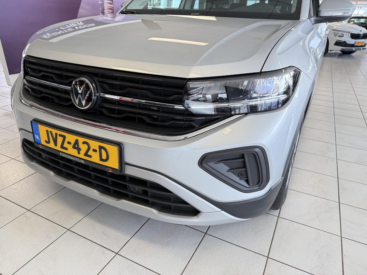 Volkswagen T-Cross 1.0 TSI DSG 116PK Life Edition *CAM*APP*LED*KEYL*