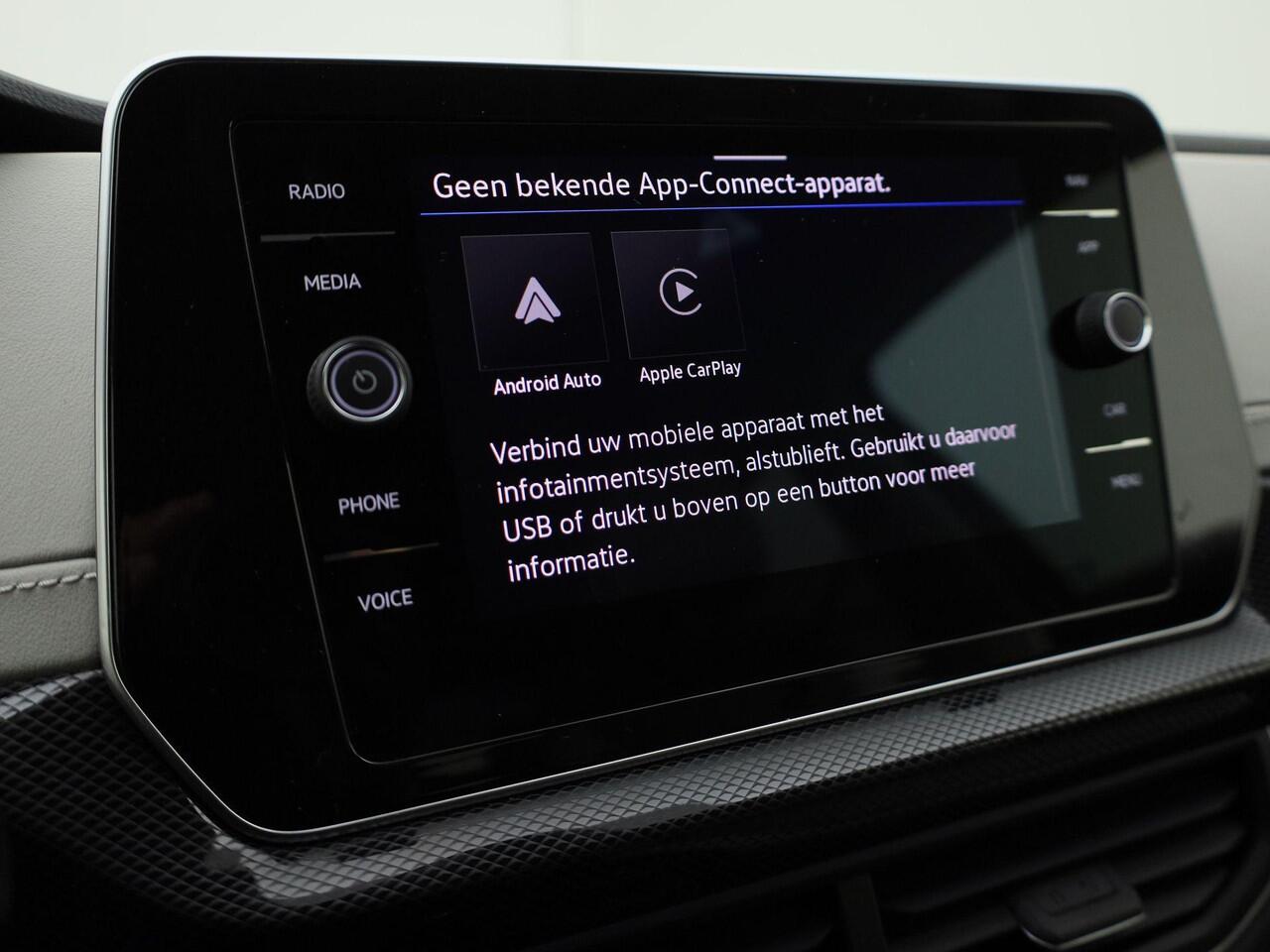 Volkswagen T-Cross 1.0TSI/115PK Style DSG Navigatie · Apple/Android Car Play · Camera + Parkeersensoren · Garantie t/m 03-02-2025