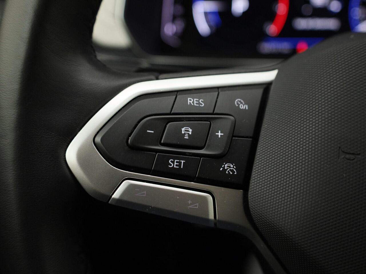 Volkswagen T-Cross 1.0TSI/115PK Style DSG Navigatie · Apple/Android Car Play · Camera + Parkeersensoren · Garantie t/m 03-02-2025