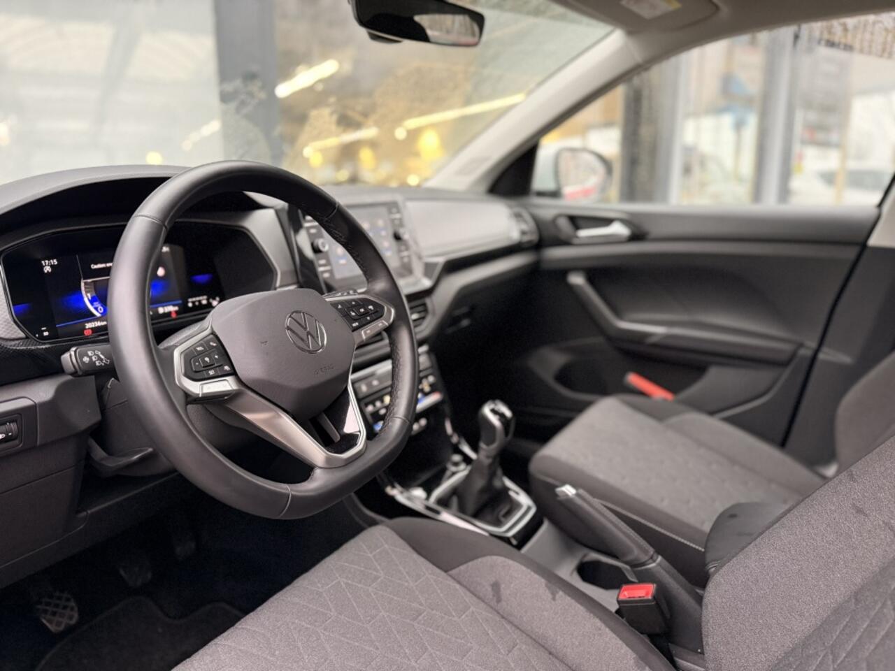 Volkswagen T-Cross 1.0 TSI Life Edition | Virtual | Keyless | Camera