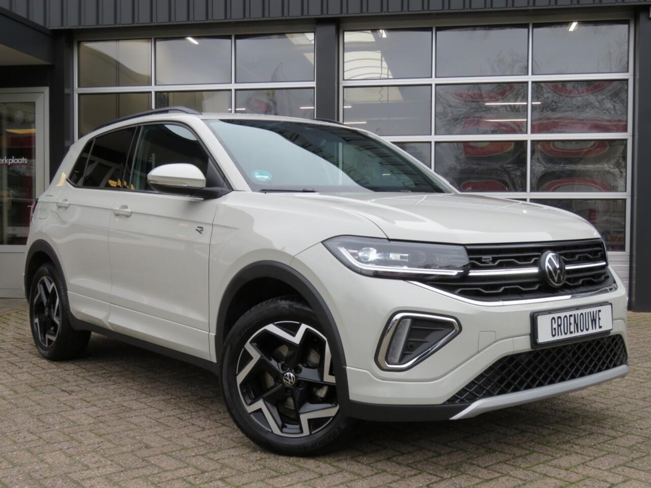 Volkswagen T-Cross VOLKSWAGEN T-CROSS 1.5 TSI 150pk R-LINE DSG-aut. / Trekhaak / IQ Light / Camera / FABRIEKS garantie