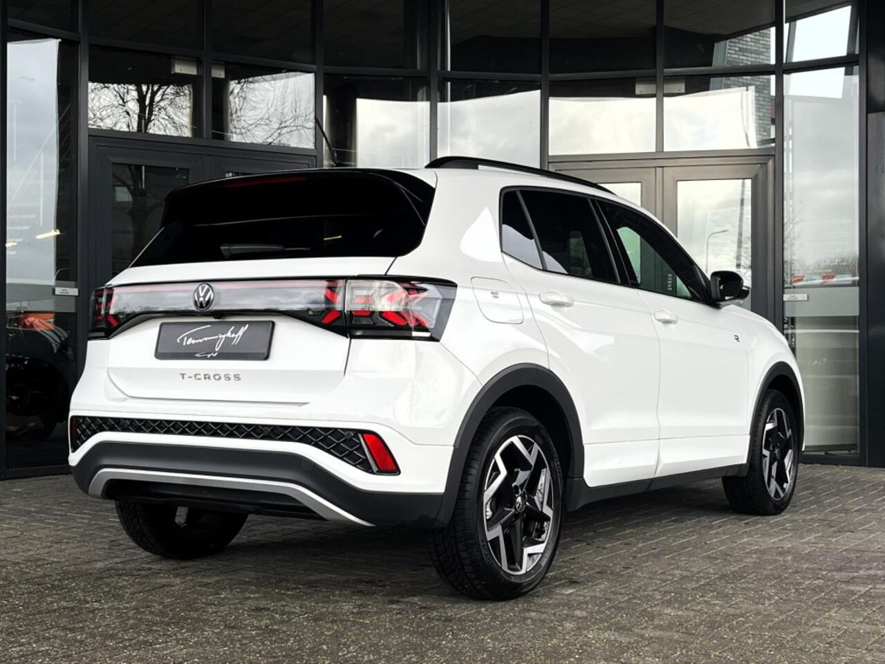 Volkswagen T-Cross 1.5 TSI 150PK R-LINE AFN. TREKH. - CAMERA - AD. CRUISE