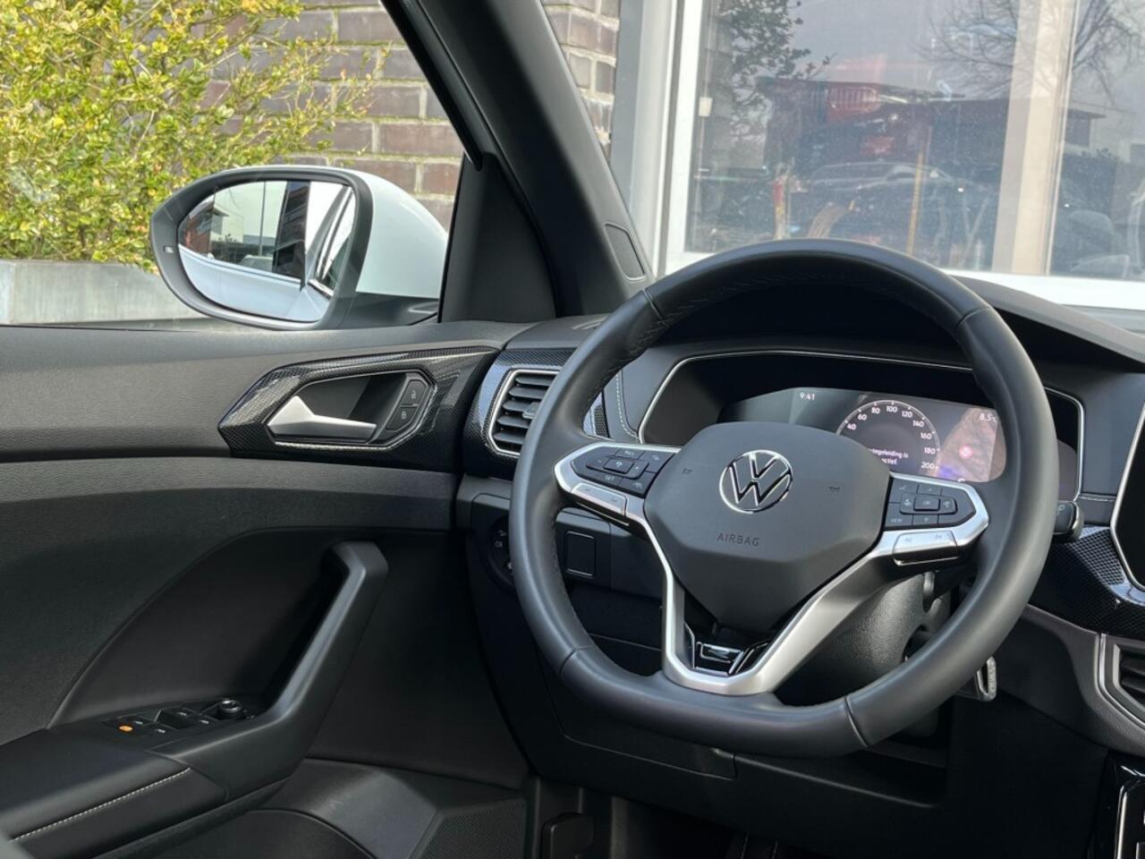 Volkswagen T-Cross 1.5 TSI 150PK R-LINE AFN. TREKH. - CAMERA - AD. CRUISE