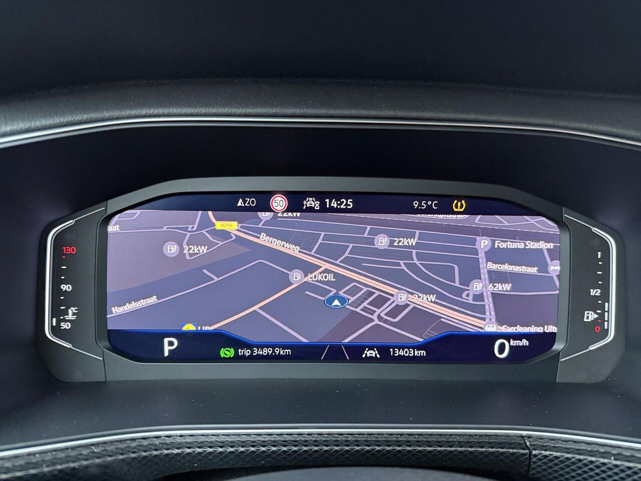 Volkswagen T-Cross 1.5 TSI R-Line Edition | 150 PK | Automaat | Navigatiesysteem | Achteruitrijcamera | Climate control | Matrix LED koplampen IQ.Light |