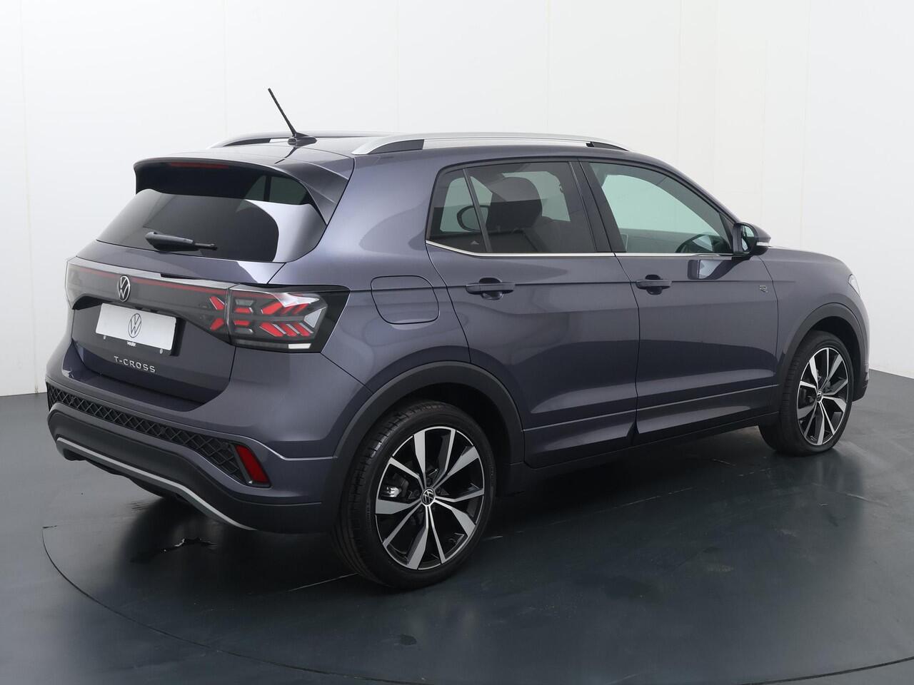 Volkswagen T-Cross 1.5 TSI R-Line Edition | 150 PK | Automaat | Navigatiesysteem | Achteruitrijcamera | Climate control | Matrix LED koplampen IQ.Light |