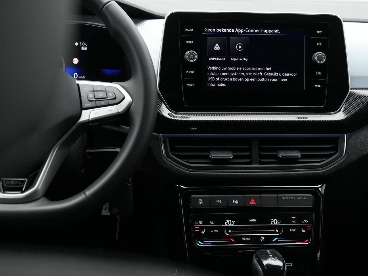 Volkswagen T-Cross 1.0 TSI 115 pk DSG Goal Edition | Trekhaak | Stoelverwarming | Adaptive Cruise | Navigatie