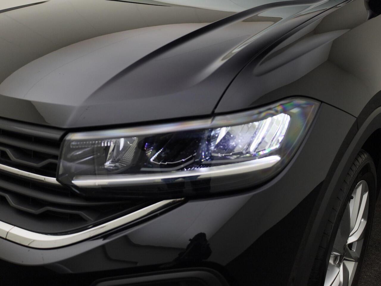 Volkswagen T-Cross 1.0TSI/116PK Goal DSG · Navigatie · Trekhaak · Apple/Android Car Play · Garantie t/m 17-04-2027