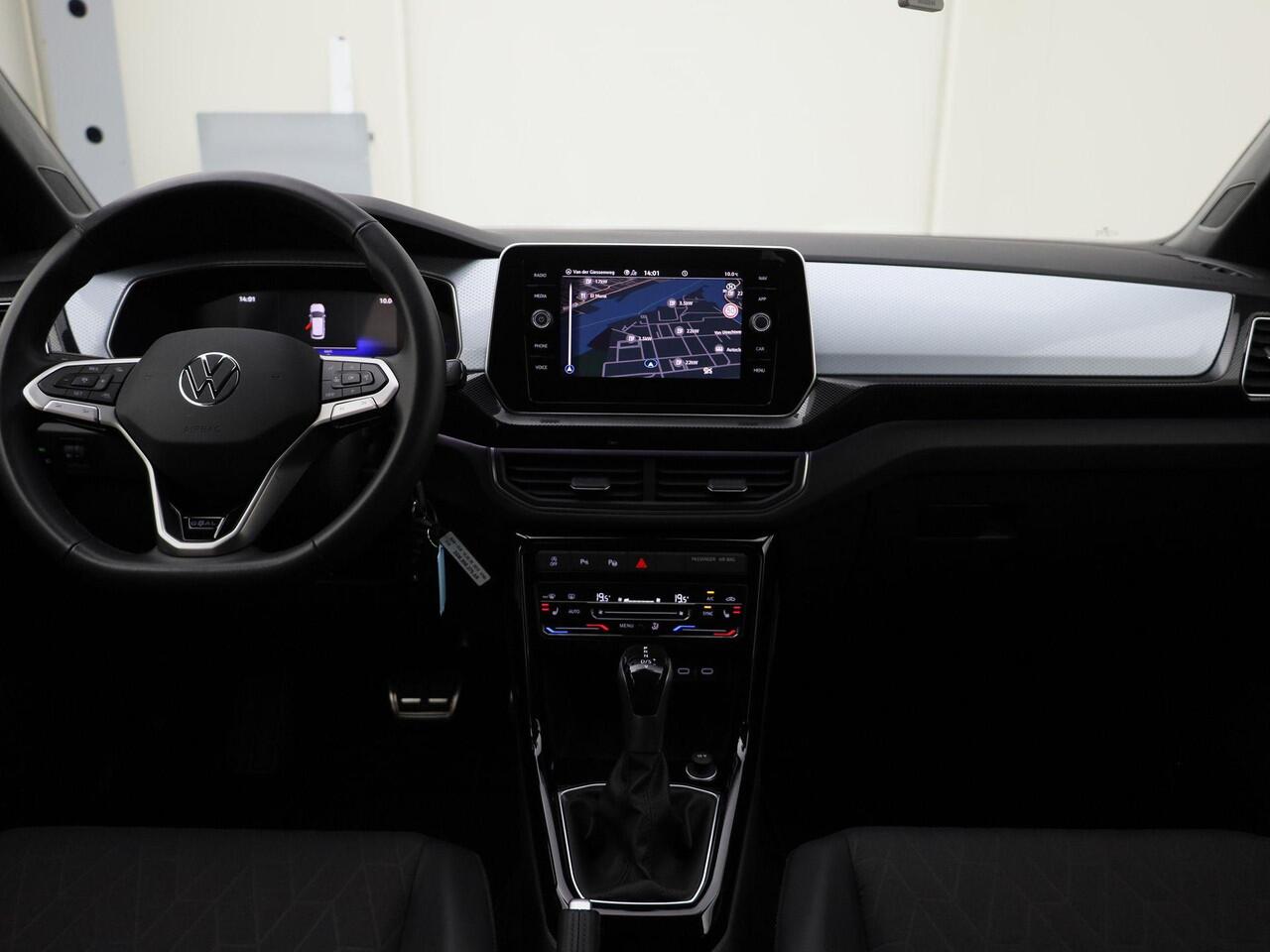 Volkswagen T-Cross 1.0TSI/116PK Goal DSG · Navigatie · Trekhaak · Apple/Android Car Play · Garantie t/m 17-04-2027