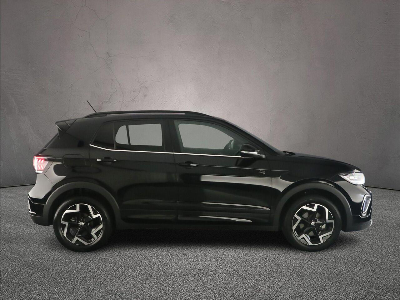 Volkswagen T-Cross R-Line Edition 1.5 TSI 150pk DSG Automaat Trekhaak, Adaptive cruise control, Achteruitrijcamera, LED matrix koplampen, Navigatie, Parkeersensoren