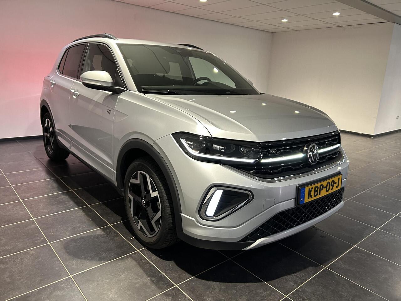 Volkswagen T-Cross 1.5 TSI R-Line Edition | Navigatie | Trekhaak | Stoelverwarming | Adaptieve cruise control |