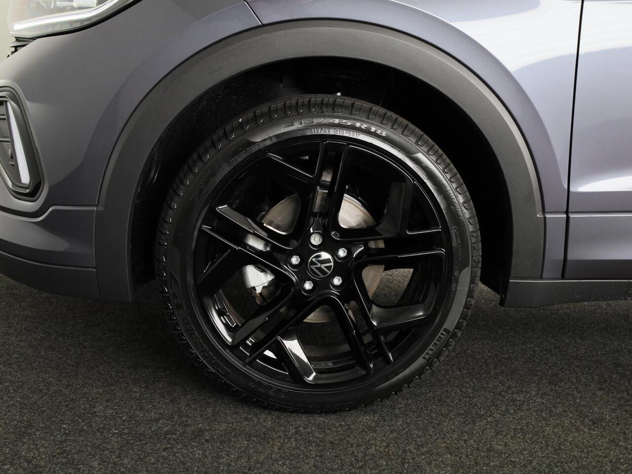 Volkswagen T-Cross R-Line Edition 1.0 TSI 116 PK DSG | 18" LM | Camera | Stoelverwarming | IQ.Light |