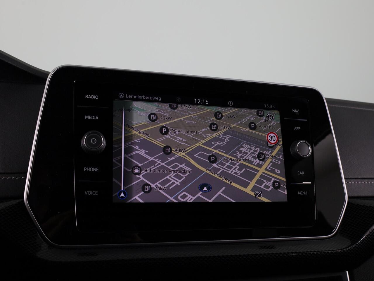 Volkswagen T-Cross R-Line Edition 1.0 TSI 116 PK DSG | 18" LM | Camera | Stoelverwarming | IQ.Light |