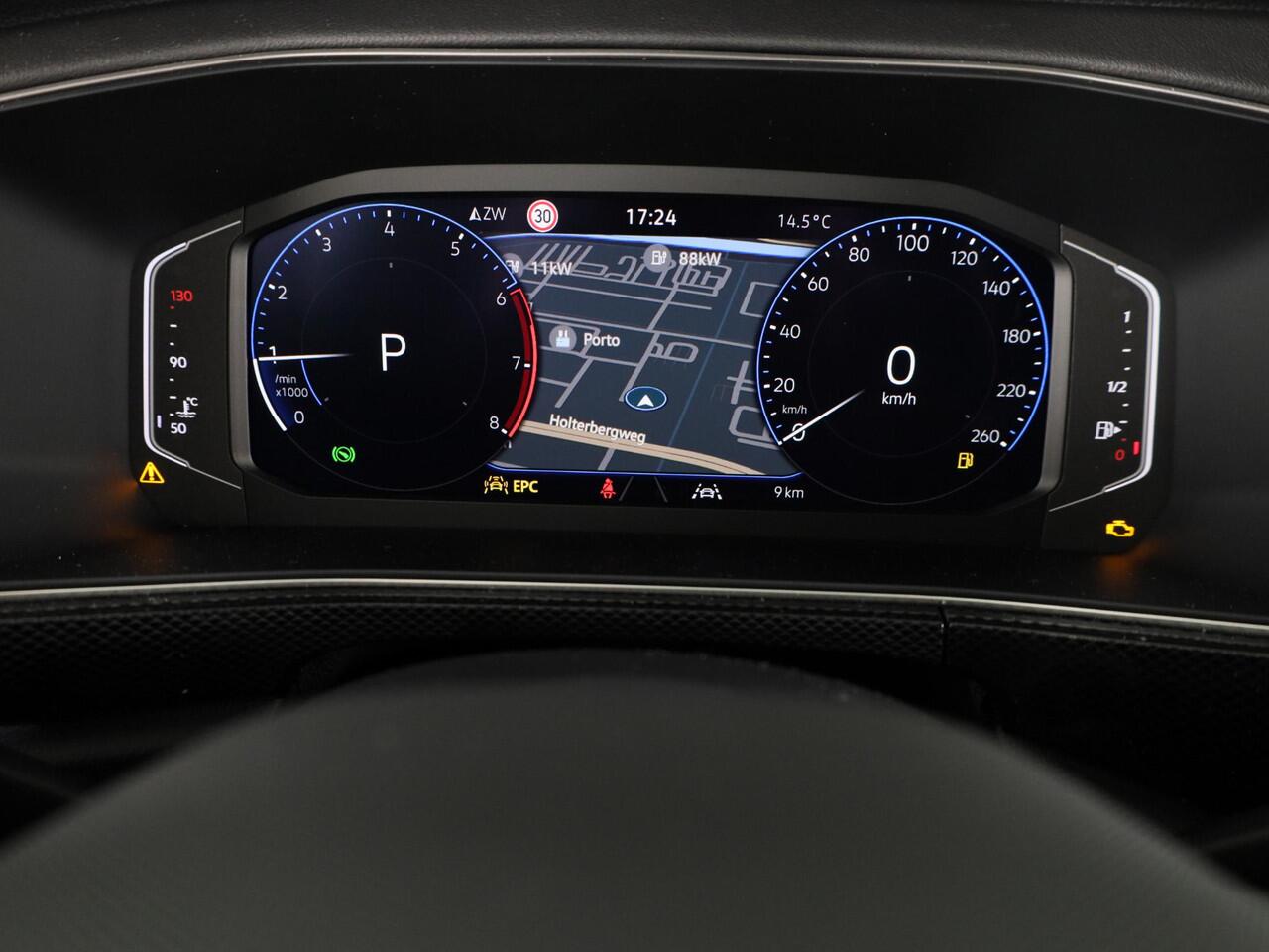 Volkswagen T-Cross R-Line Edition 1.0 TSI 116 PK DSG | 18" LM | Camera | Stoelverwarming | IQ.Light |