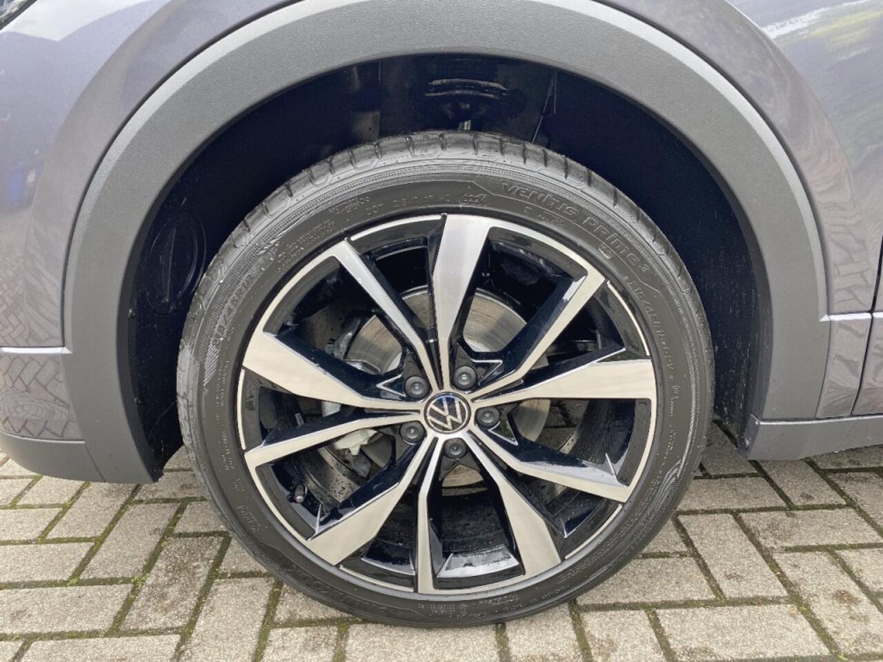 Volkswagen T-Cross 1.5 TSI DSG R-LINE AFN.TREKHAAK/IQ-LIGHTS/CAMERA/ACC/KEY-LESS