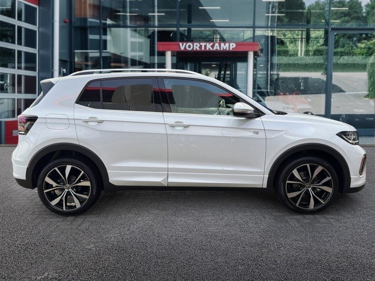 Volkswagen T-Cross 1.5 TSI DSG R-LINE TREKHAAK/CAMERA/CARPLAY/ACC/STOELVERW