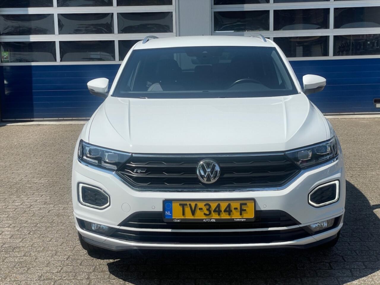 Volkswagen T-Roc 1.5 TSI Sport R-line | LED | trekhaak | rijklaarprijs | BOVAG