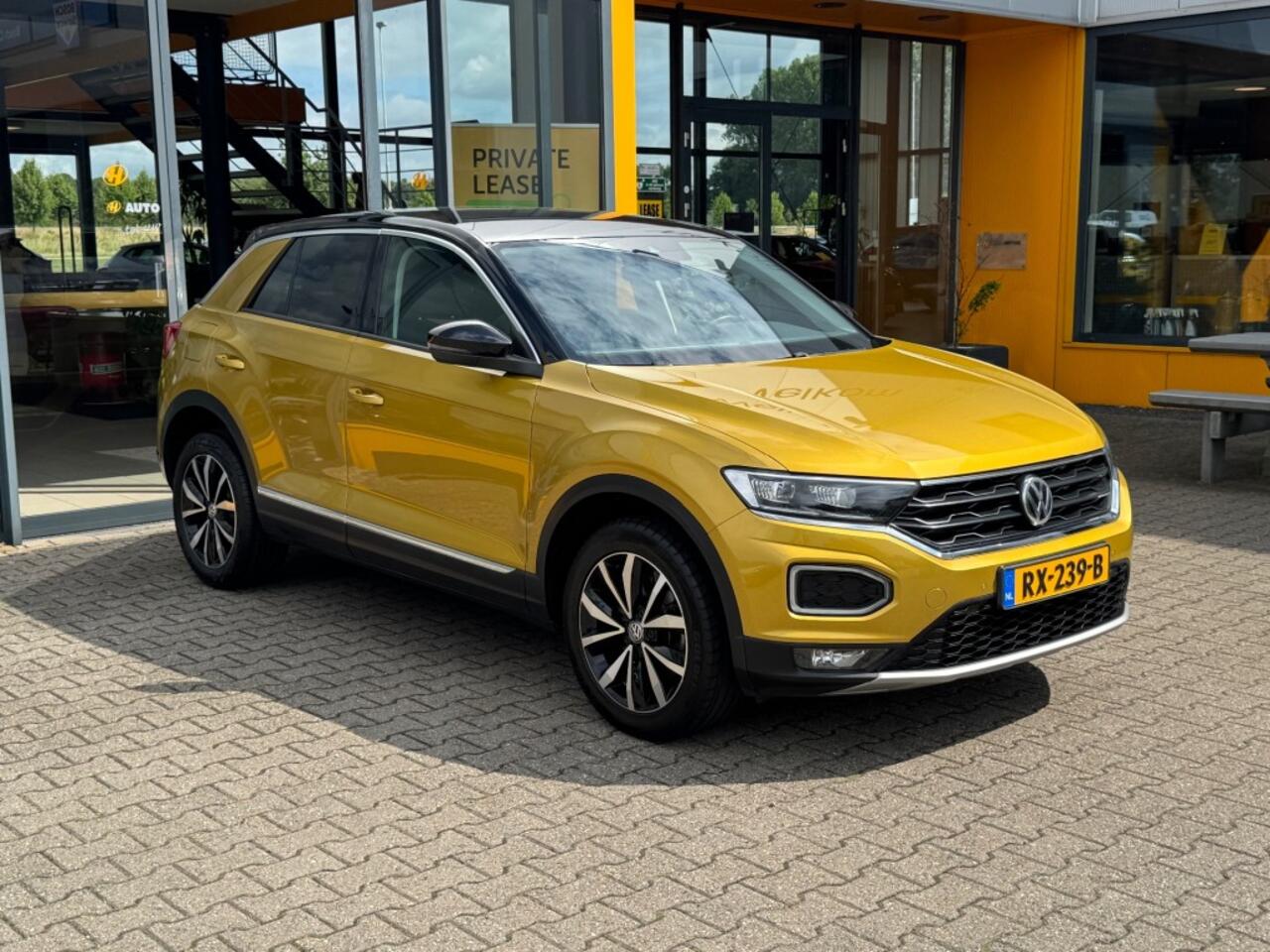 Volkswagen T-Roc 1.0 TSI 115 pk Style - Navigatie orgineel