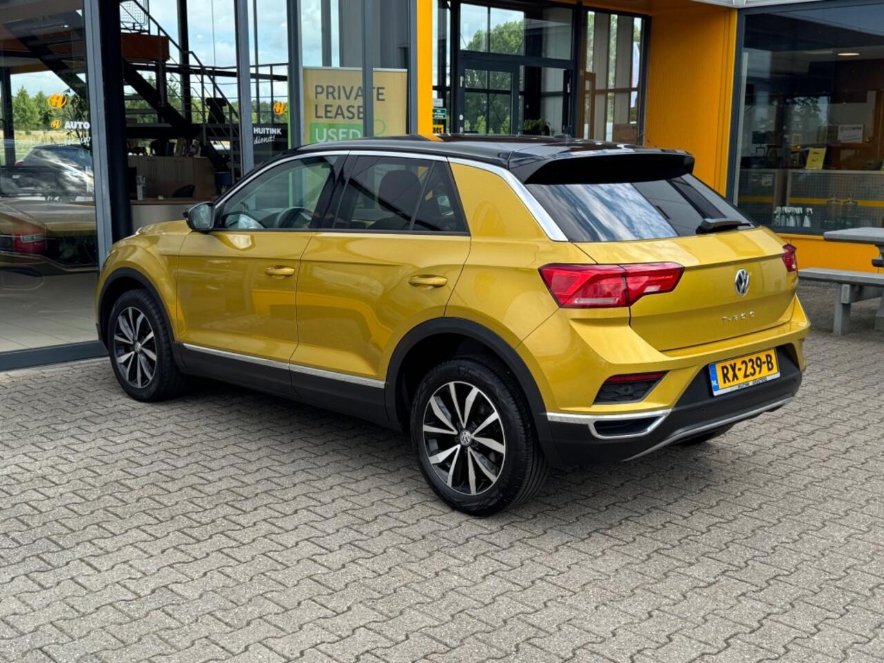 Volkswagen T-Roc 1.0 TSI 115 pk Style - Navigatie orgineel